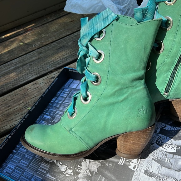 Fluevog East End Gladstone Mid-Calf Laceup Heeled Leather Boots Like New - Picture 5 of 16